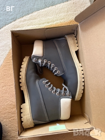 Топли зимни боти 35/36 номер-30 лв