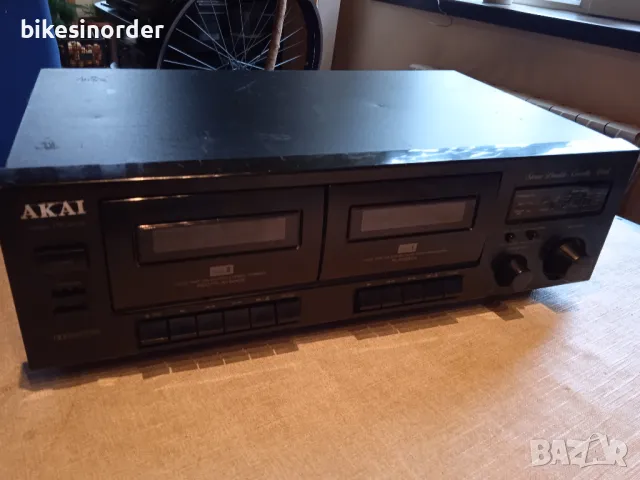 AKAI HX-27W двукасетен дек перфектен