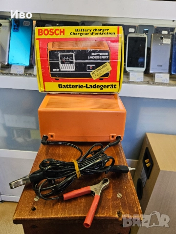 Зарядно за акумулатор BOSH KL 123 M 12V 4Amp. Автомобилно зарядно.  В отлично техническо и визуално , снимка 8 - Аксесоари и консумативи - 52391454