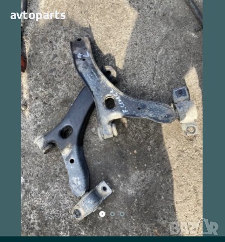 Ford connect 2009година 1.8tdci преден десен носач