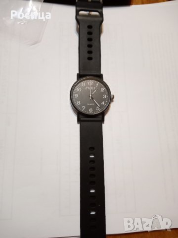 Дамски часовник черен нов , снимка 2 - Дамски - 37129493