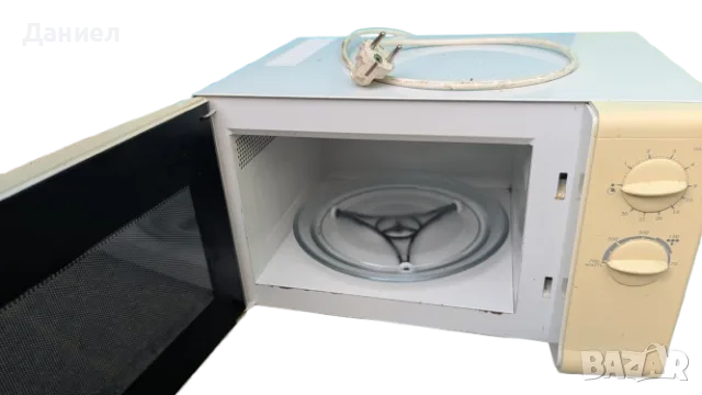 Микровълнова фурна Moulinex 700W, без забележки, снимка 2 - Микровълнови - 55934630