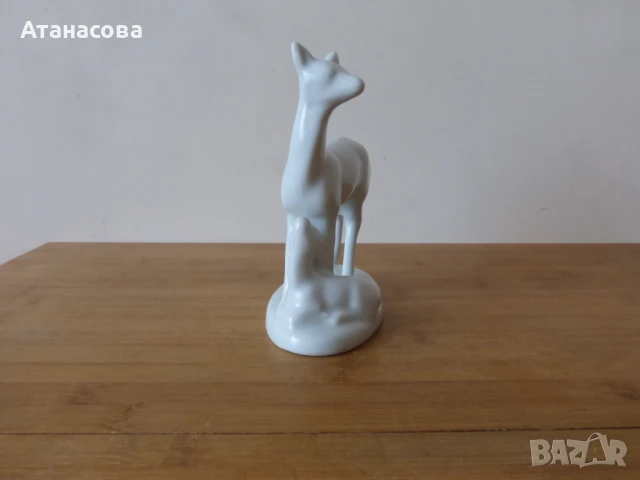 Порцеланова фигура Сърнички ИЗИДА 1960 г Сърна Сърни, снимка 3 - Декорация за дома - 50772750