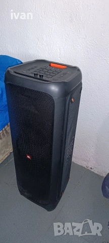 JBL Partybox 1000, снимка 2 - Тонколони - 54017825