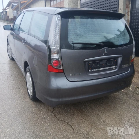 Митсубиши Грандис, снимка 12 - Автомобили и джипове - 50450270