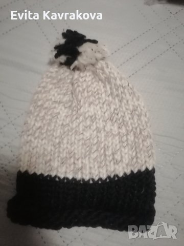 Ръчно плетени шапки, снимка 3 - Шапки - 42854025