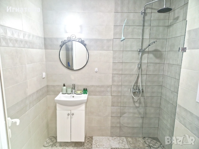 Двустаен апартамент за нощувки за 1 до 5 човека с паркомясто, Комплекс Папая, снимка 14 - Квартири, нощувки - 53945409