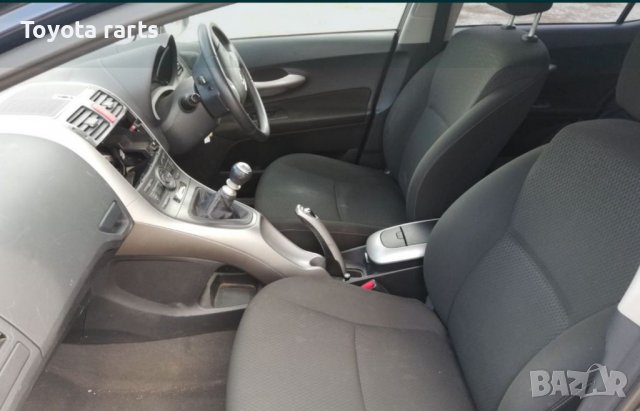 На части/ Аурис 2.0 126кс, снимка 3 - Автомобили и джипове - 39343445