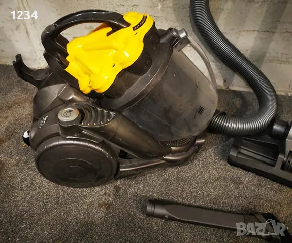 Прахосмукачка DYSON DC-19 1400W работи безупречно, снимка 6 - Прахосмукачки - 49551342