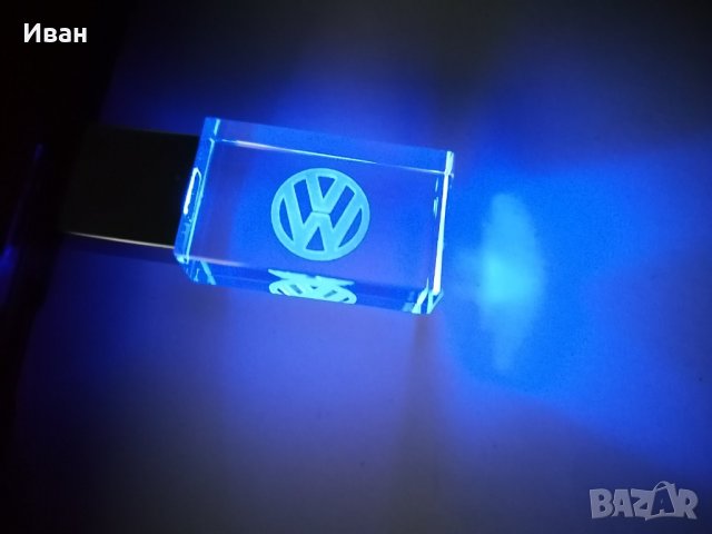 Светеща УСБ USB flash флаш памет стъкло с емблема на марка кола автомобил джип мотор + Подарък, снимка 14 - Аксесоари и консумативи - 30945988