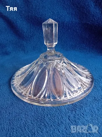 Голяма стъклена захарница/бонбониера, снимка 6 - Форми - 49553286