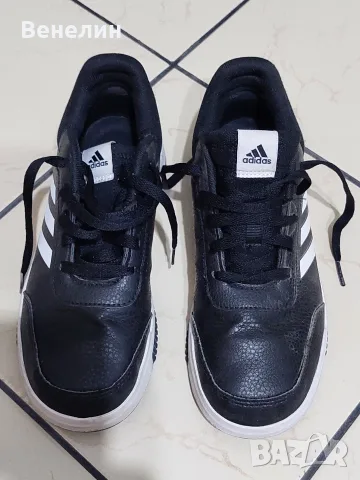 детски кожени кецове adidas, снимка 3 - Детски обувки - 56450477