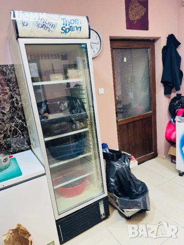 Вертикален хладилник , снимка 4 - Витрини - 53988535