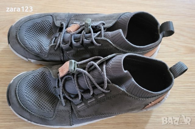 Маратонки Clarks, 33,5,ти номер, снимка 4 - Детски маратонки - 44243799