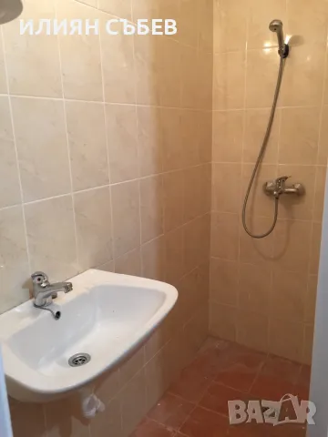 Отдавам обзаведена стая за жена, снимка 12 - Стаи под наем - 49966612