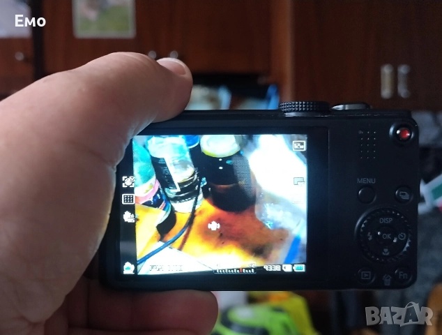 Цифров фотоапарат Samsung WB750, снимка 2 - Фотоапарати - 52589312