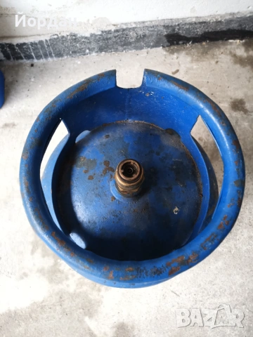 Продавам газова бутилка