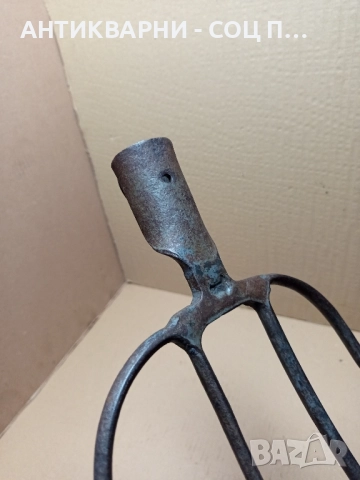 Соц Стара Ръчно Кована Вила За Сено., снимка 7 - Антикварни и старинни предмети - 51713390