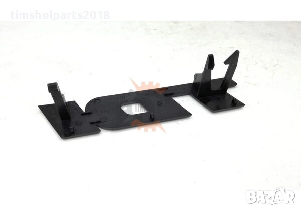 Предна Емблема в Решетка за VW LT 2D0853679, снимка 2 - Части - 53930108