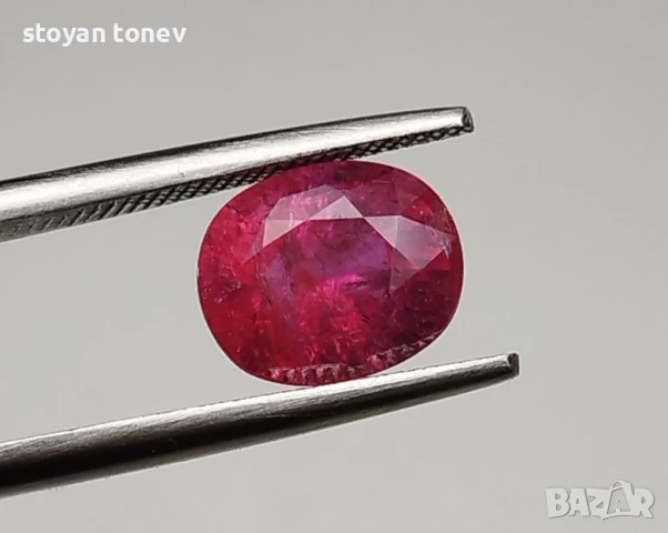 Фантастичен ненагряван рубин с жив цвят 2.13кт.! Сертифициран! Нов!, снимка 3 - Други - 50705746