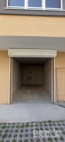 Гараж 25 квм Самостоятелен Партер Бургас Меден Рудник Зона-В отдава под наем Собственик, снимка 4 - Гаражи и паркоместа - 50702848