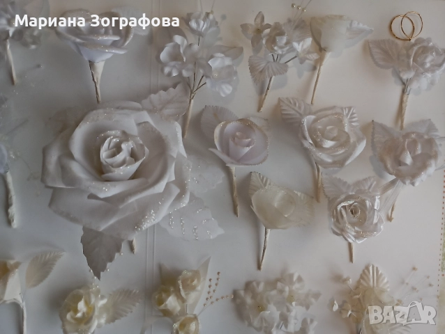 Сватбени аксесоари, Бутониери за закичване на младоженците, кумовете и гостите, снимка 17 - Изкуствени цветя - 49163191