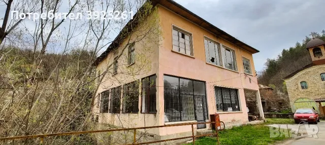 Имот в продажба :двуетажна масивна сграда , снимка 8 - Къщи - 49729018