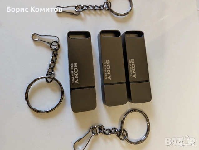 SONY 2TB USB 3.0 флаш памет, снимка 2 - USB Flash памети - 52090773