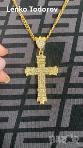 Много красив кръст с камъни и синджир, снимка 2 - Колиета, медальони, синджири - 39915544