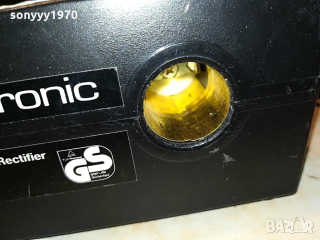 mobitronic waeco 220v-12v germany 0908212005, снимка 9 - Мрежови адаптери - 33769786