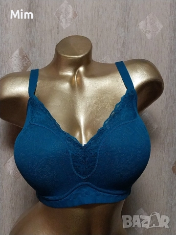 85 E Маслено зелен дантелен сутиен , снимка 4 - Бельо - 51969832