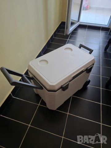 НОВА хладилна кутия 45 литра с колела, снимка 4 - Хладилни чанти - 51391556