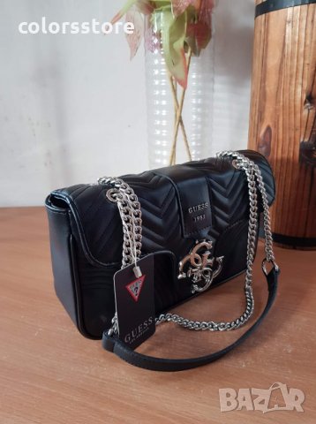  Черна чанта Guess , снимка 3 - Чанти - 32651703