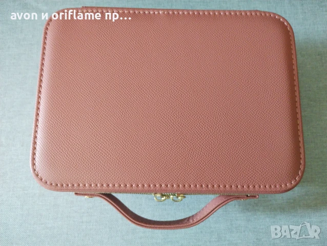 AVON луксозна козметична чанта с LED огледало, снимка 6 - Чанти - 51405346