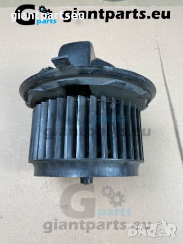 Вентилатор мотор парно , Транспортер Т5 Transporter T5, снимка 2 - Части - 40053360