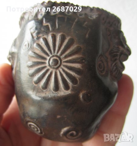 Две различни: Стара чаша керамика, с театрални маски, антика и друга с печати, снимка 8 - Други - 31812717