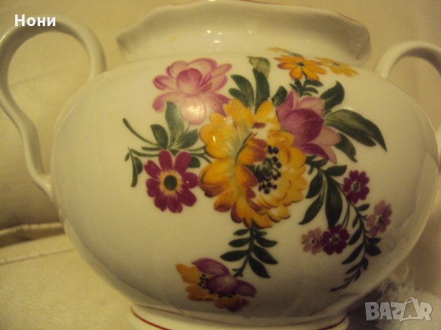 Стара порцеланова захарница с много рядка шарка. Колекционерска, снимка 2 - Сервизи - 35625602