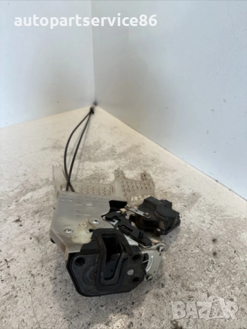 Механизъм за заключване на задна лява врата за Hyundai Tucson 2.0 CRDi (2009)