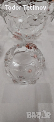 Комплект кристални купи Mikasa , снимка 5 - Други ценни предмети - 52512491