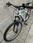 Алуминиев велосипед 26 цола 21 скорости палцови команди преден амортисьор много запазено , снимка 14