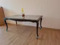 Изискана холна масичка, подвижен мраморен плот, носеща рамка и крака от масивно дърво, снимка 3