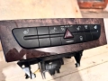 CD чейджър с панел копчета подгряване седалки за Мерцедес Е-класа W211. , снимка 1