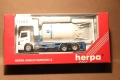 HERPA H0 1/87 MERCEDES ATEGO ЦИМЕНТОВОЗ КАМИОН МОДЕЛ, снимка 1