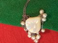 КОЛИЕ ВЕРИЖКА от НЕРЪЖДАЕМА СТОМАНА с АРТ ВИСУЛКА от БЯЛ ПЕРЛЕН СЕДЕФ и ЕСТЕСТВЕНИ БЕЛИ ПЕРЛИ 44401, снимка 4