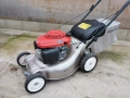 Honda Самоходна бензинова косачка , снимка 4