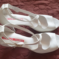 Бели летни официални обувки на ток, 42 размер!, снимка 7 - Дамски обувки на ток - 44792849