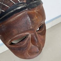 Ръчно изработена маска от плътно дърво Италия, снимка 2 - Декорация за дома - 42497267