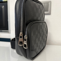 Чанта на Louis Vuitton, снимка 2 - Чанти - 44762884