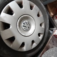  Четири зимни гуми с джанти и тасове, снимка 1 - Гуми и джанти - 40275692