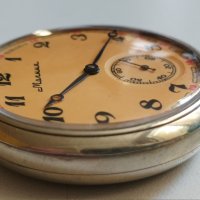 Профилактиран джобен часовник Молния/Molnija с капак вълци или кораб, снимка 5 - Антикварни и старинни предмети - 37026176